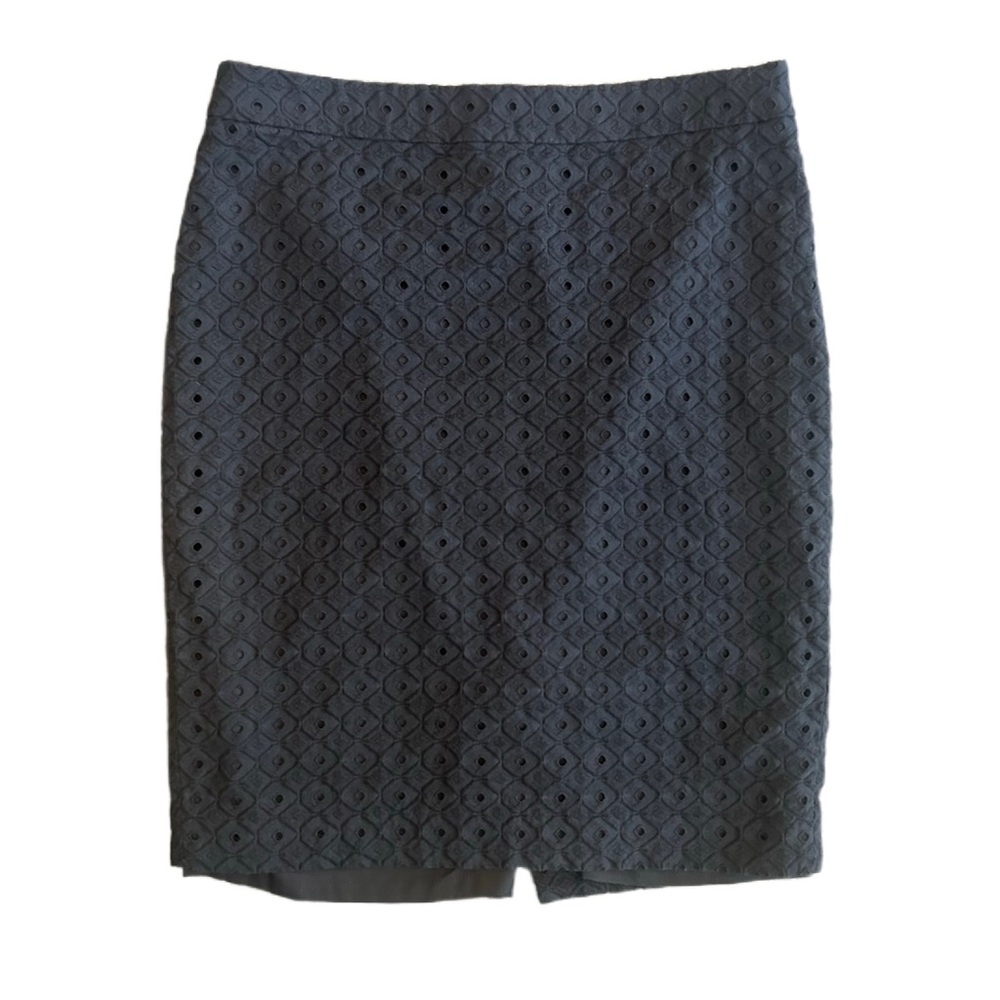 Ann Taylor LOFT black eyelet pencil skirt size 6